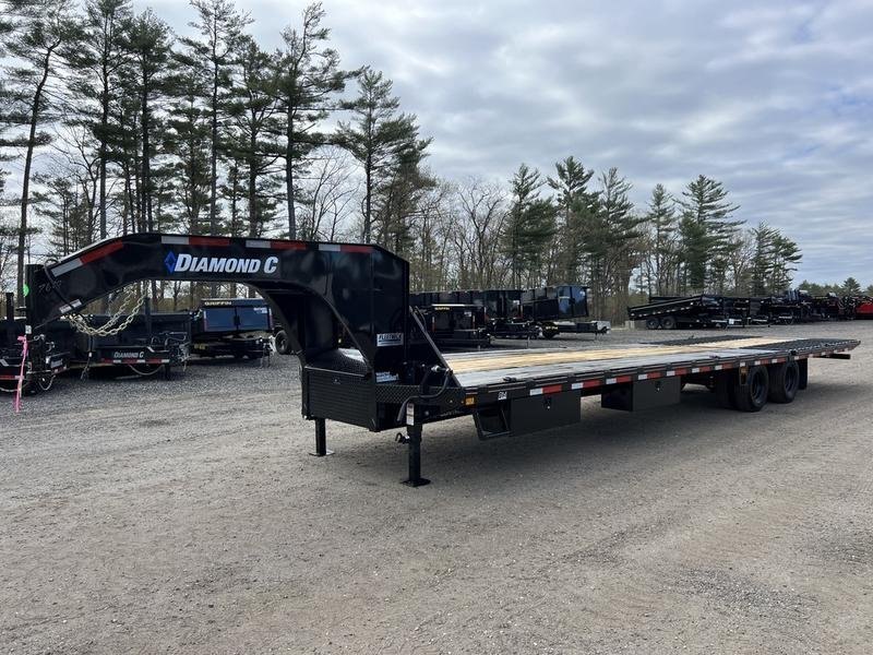 2024 Diamond C 8.5ร35 25K Gooseneck Equipment Trailer w/Spare Mount
