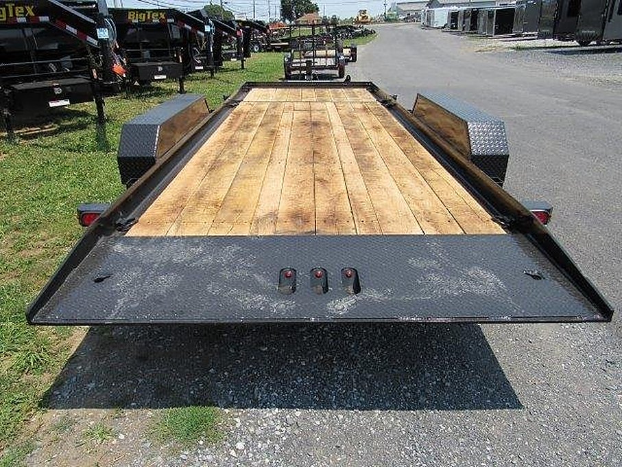 CAM Superline 7 x 21 Equipment Trailer โ Gravity Split-Tilt