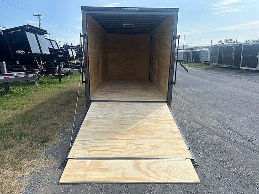 Diamond Cargo 7 x 16 Enclosed Trailer โ Black Trim Package