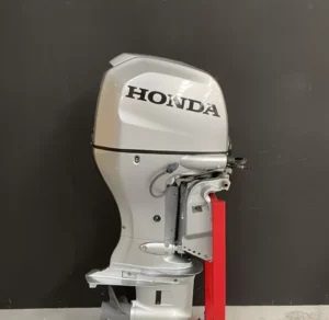 Pre-Owned Honda 100 HP EFI V-TEC Outboard Engine