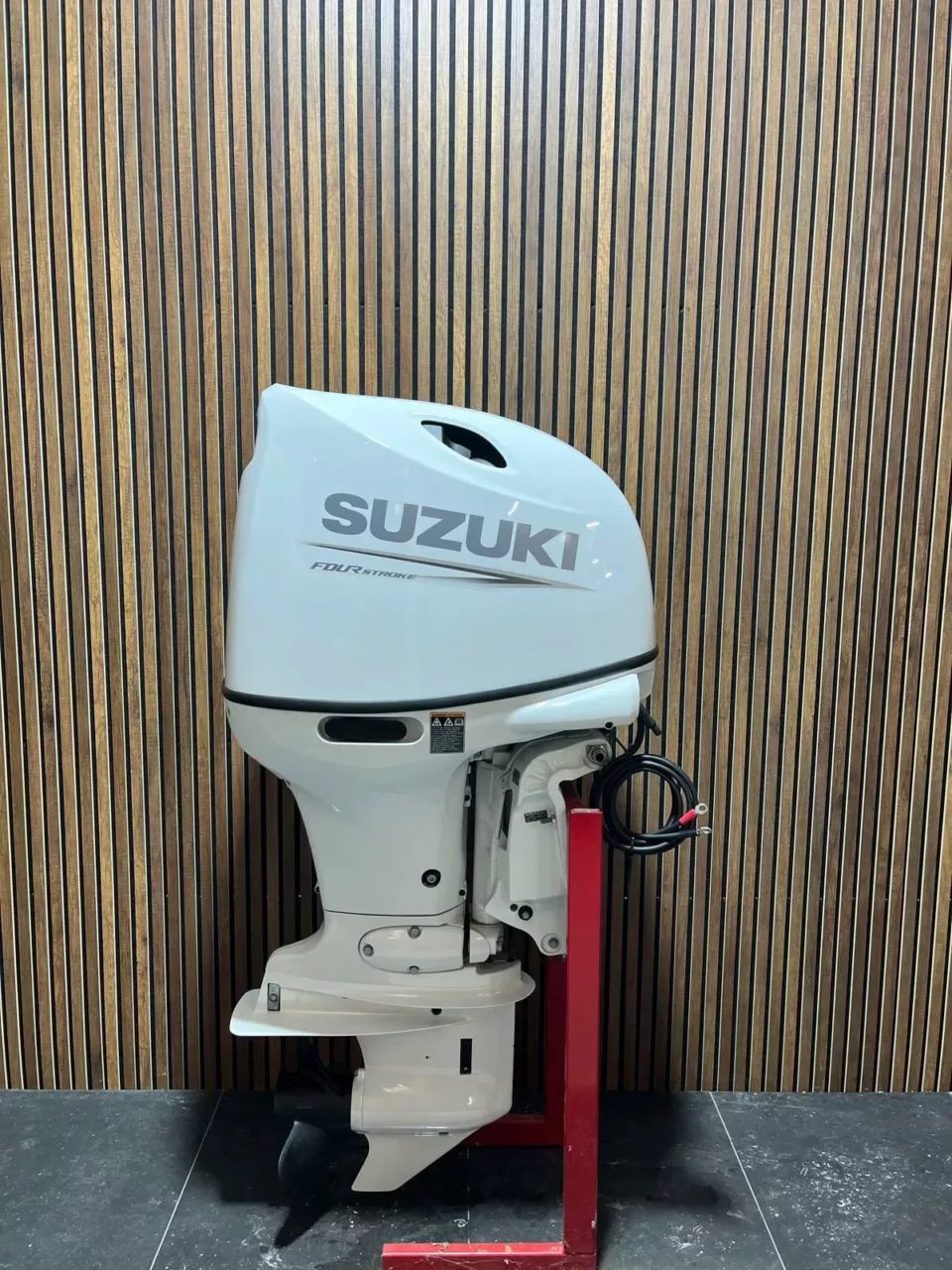 Pre-Owned Suzuki DF140 EFI 140 HP Outboard Motor