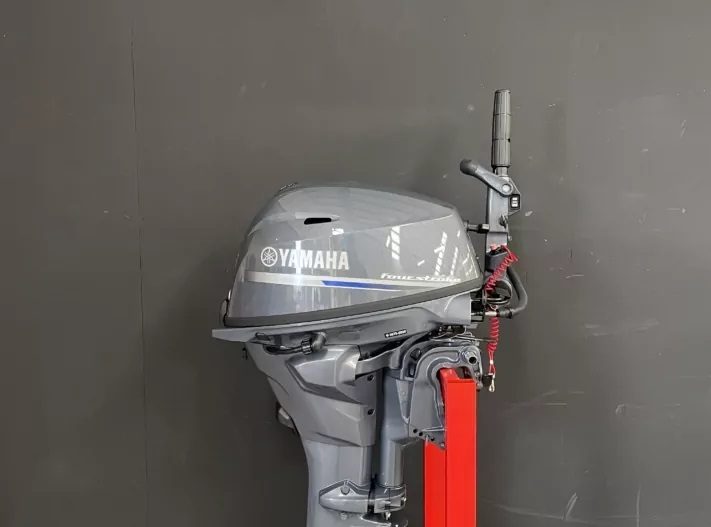 Pre-Owned Yamaha 25 HP EFI Outboard